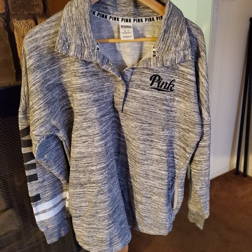 Pink hoodie xs